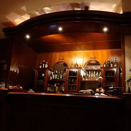 Grand Bed & Breakfast