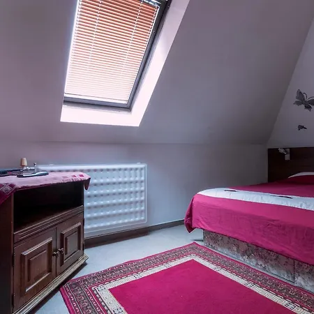 Grand Bed & Breakfast