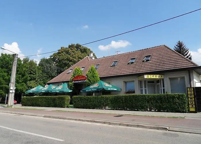 Grand Bed & Breakfast 3*