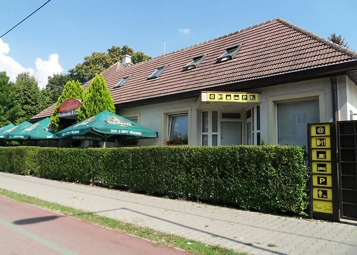 Grand Bed & Breakfast Trnava